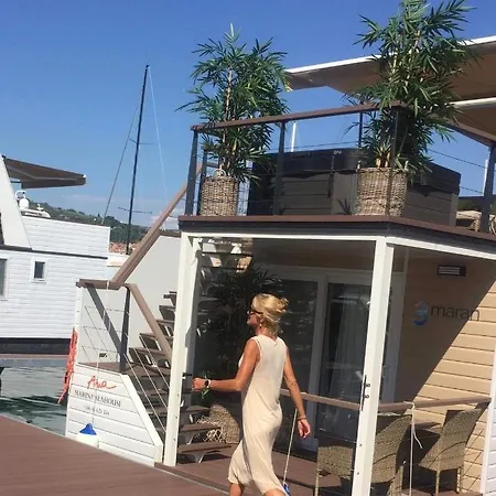 Marina Seahouse Portoroz Дом отдыха
